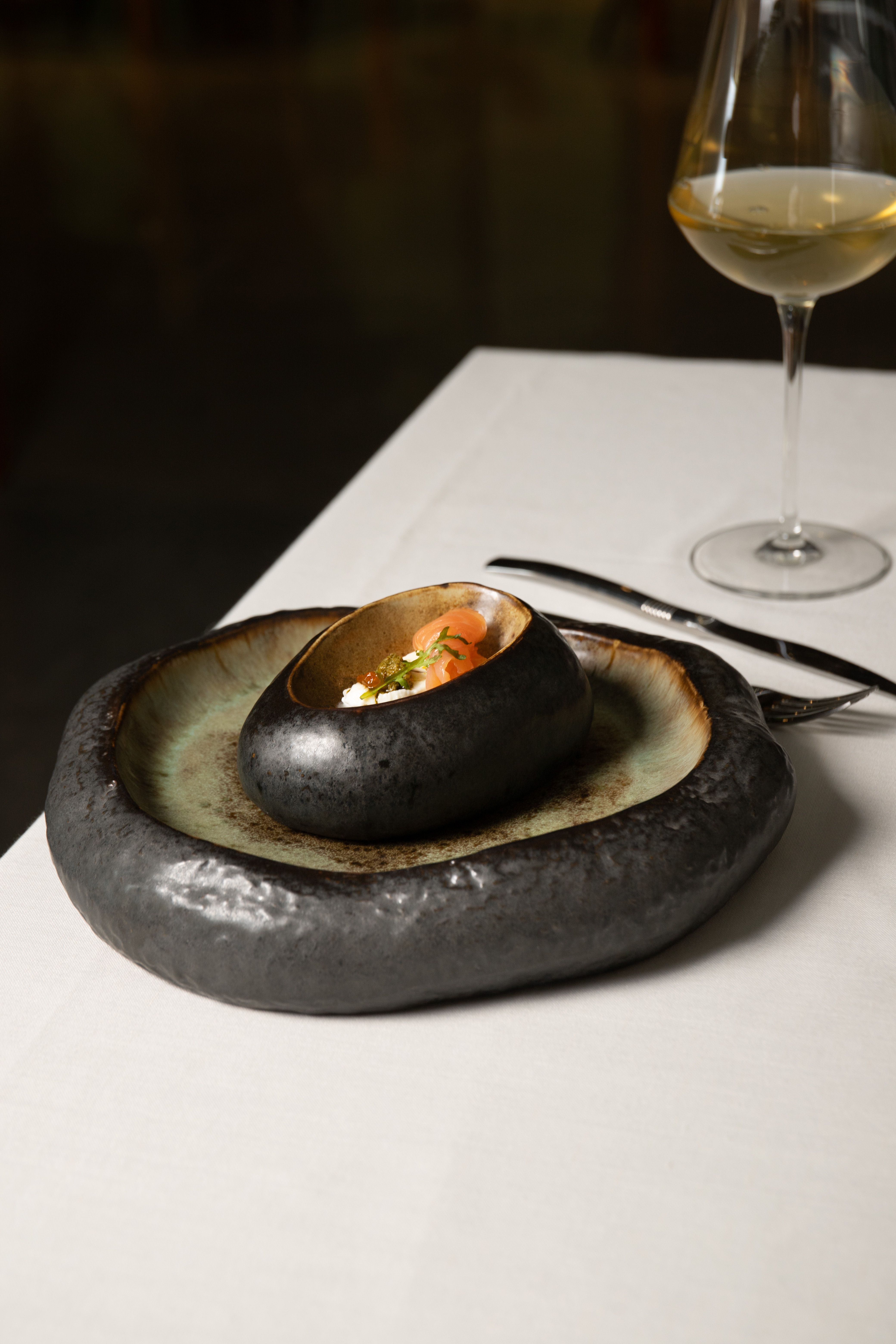 ?p=image&amp;src=%7B%22file%22%3A%22images%2F2026%2Fterrafina%2Fhoreca%2FSEIXO_BLACK_IMG_4386 Terrafina Stoneware | Cer&acirc;mica Profissional | Ceramirupe - Ceramirupe Cer&acirc;micas