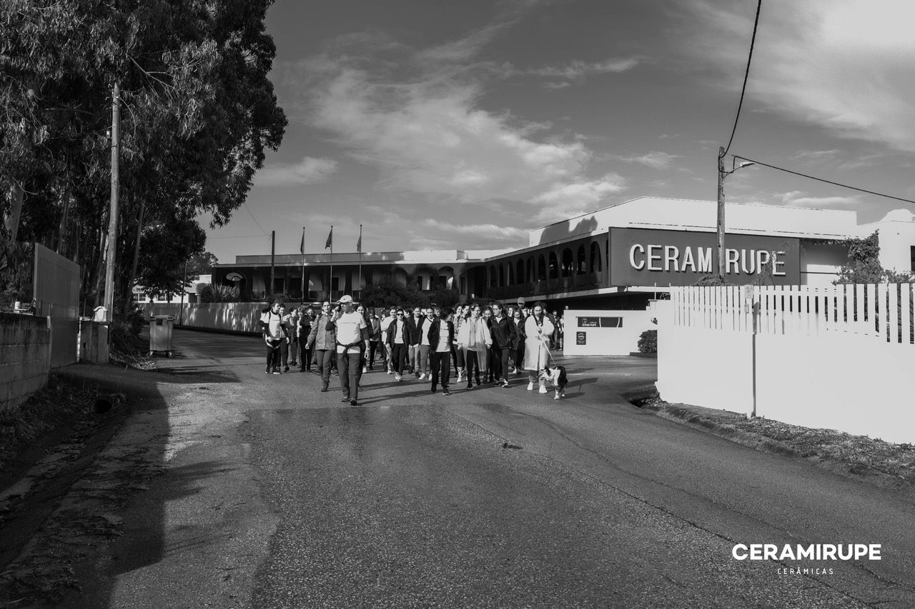 1CAMINHADA_CERAMIRUPE_35%20-%20grande-552bd7b4 First walk in Ceramirupe. - Ceramirupe Cer&acirc;micas S.A.