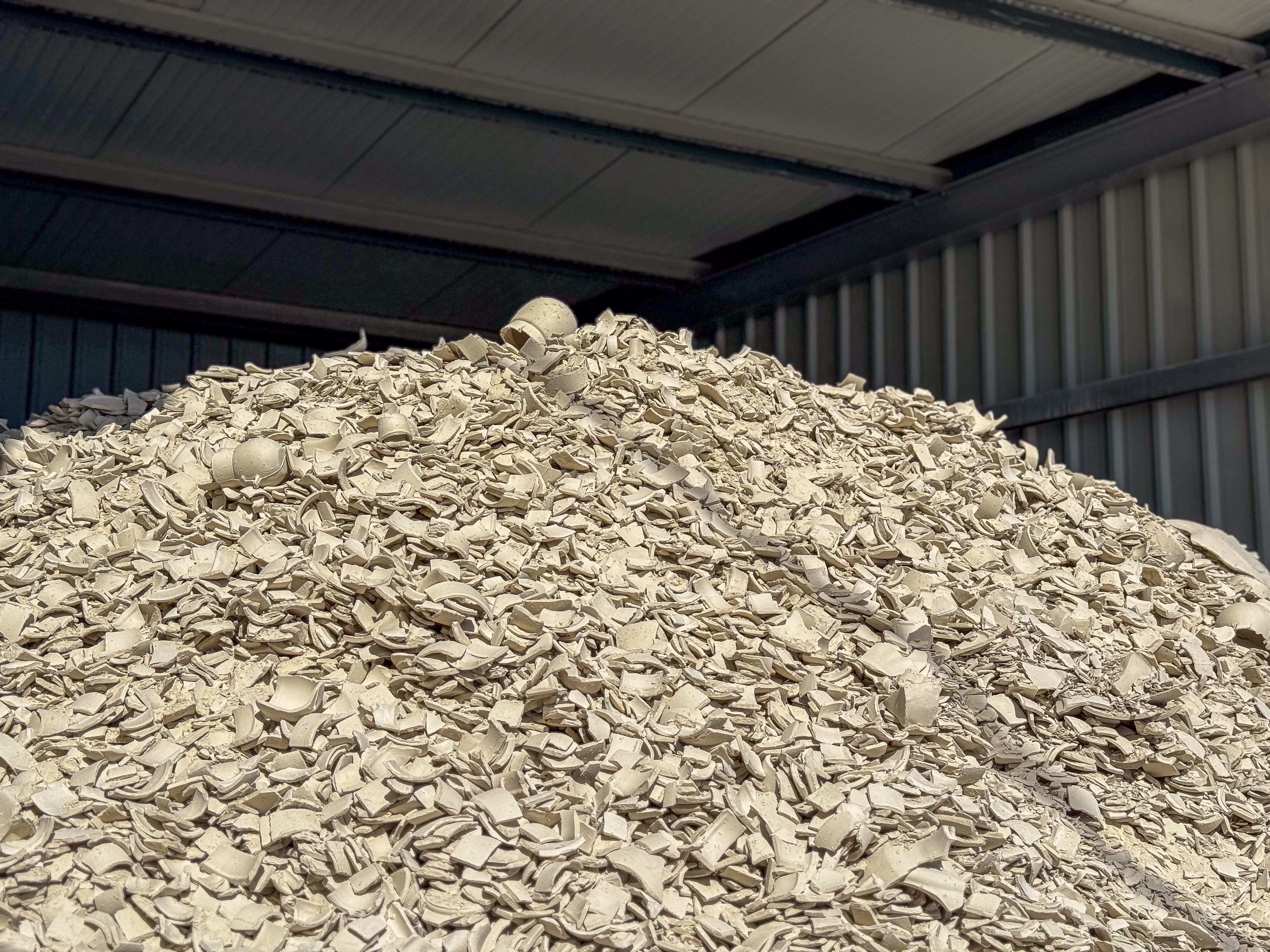 Sustentabilidade_PrimeGres_Cacos_15-f83f2e3b Prime Stoneware | Gr&eacute;s Alta Performance | Ceramirupe - Ceramirupe Cer&acirc;micas